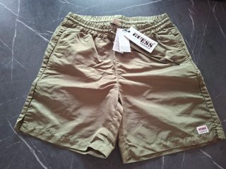 Pantalones cortos Guess verde oliva