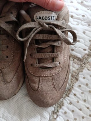 Deportivos Lacoste Beige/Marrón