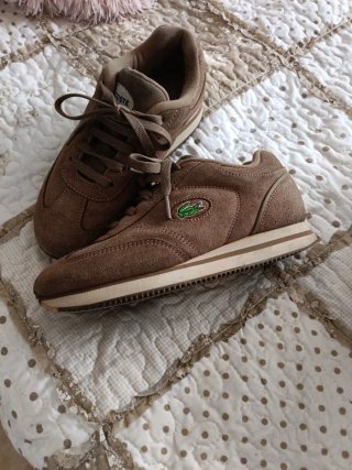 Deportivos Lacoste Beige/Marrón