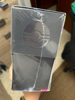 Caja Entrenador Élite Oscuridad Absoluta Pokémon