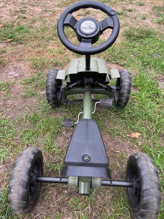Kart a pedales BERG Jeep Sahara (2-5 años)