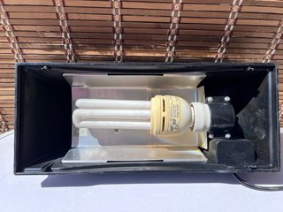 Foco Zoo Med LF-50E para terrario