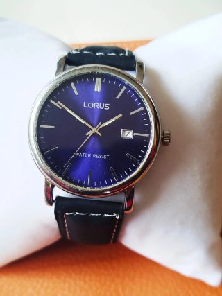 Reloj Lorus Azul y Plateado