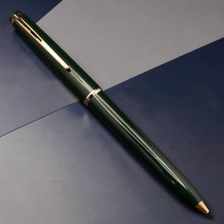 Bolígrafo Montblanc En Resina Verde Oscuro Con Det