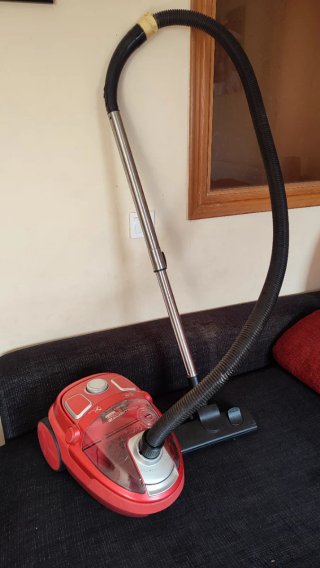 Aspirador Rowenta Compacto Rojo
