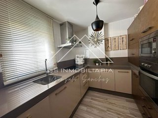 Piso en venta en Hoya del Molino en Lucena