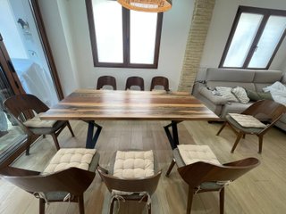 Mesa de Comedor de Madera