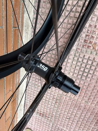 Ruedas Carbono DT Swiss ERC 1600 Dicut 45