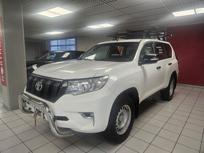 Toyota Land Cruiser 2022, foto 2