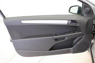 Opel Astra GTC 1.9 CDTi 120 CV Sport