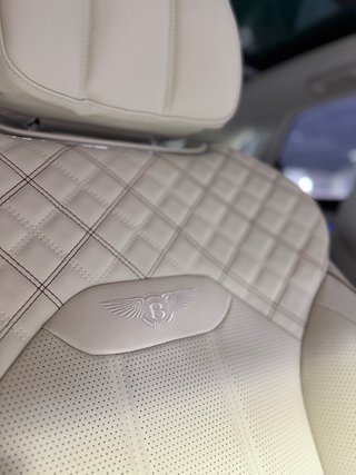Bentley Bentayga v8 first edition 2022