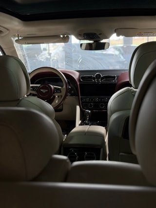Bentley Bentayga v8 first edition 2022