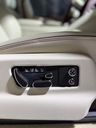 Bentley Bentayga v8 first edition 2022