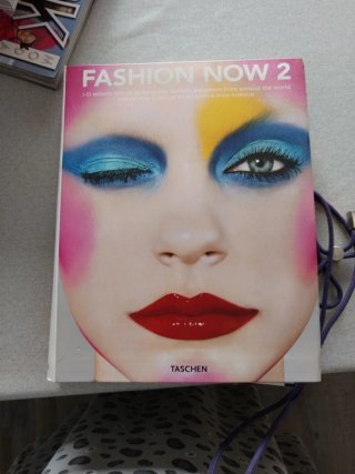 Fashion now 2! Ediz. italiana, spagnola e porto...