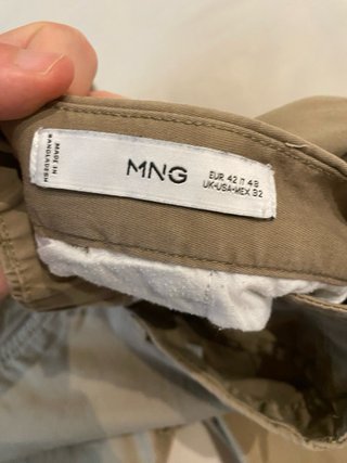 Pantalón corto Mango caqui talla 32