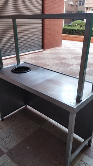 Mueble Bar con Repisa y Basurero