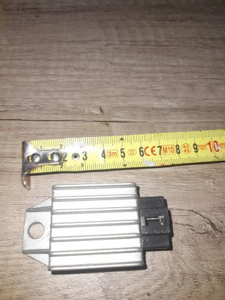 Regulador Voltaje 4 Pines 12V GY6