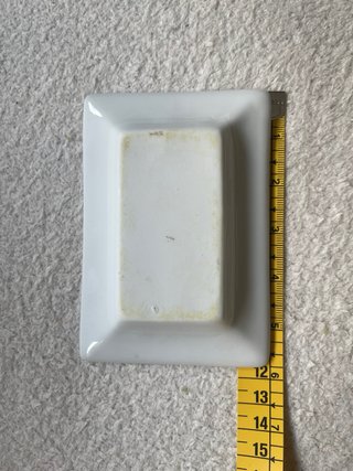 Pequeño plato-cenicero de porcelana