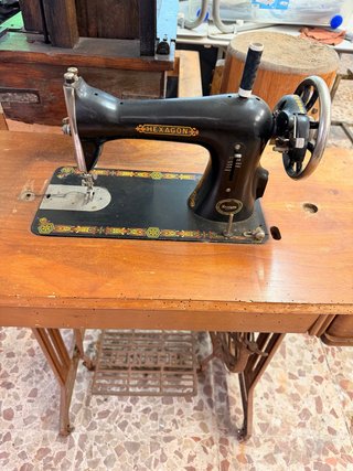 Máquina de coser Hexagon 1952