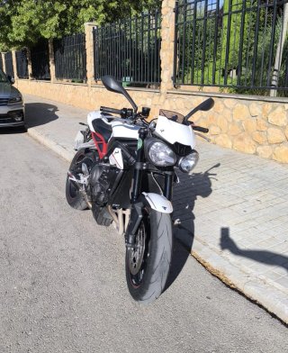 Triumph Street Triple 765R