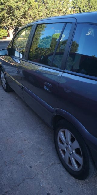 Opel Zafira 2005