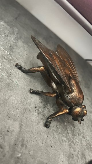 Cenicero Bronce Figura Insecto Alado