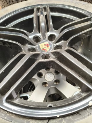 4 Llantas Porsche 19 pulgadas con neumáticos
