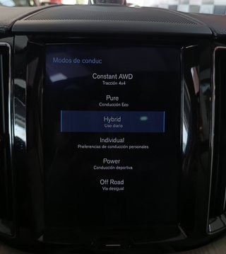 Volvo XC60 2.0 T8 AWD INSCRIPTION AUTO