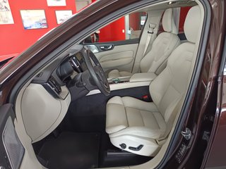 Volvo XC60 2.0 T8 AWD INSCRIPTION AUTO