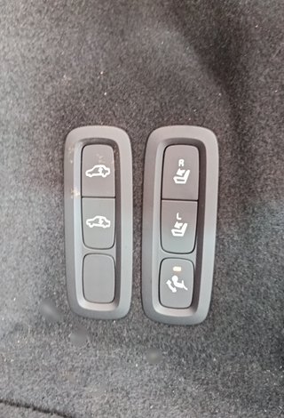 Volvo XC60 2.0 T8 AWD INSCRIPTION AUTO