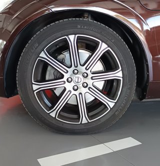 Volvo XC60 2.0 T8 AWD INSCRIPTION AUTO