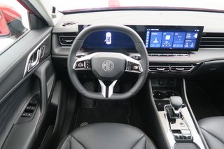 MG HS 1.5T PLUG IN HYBRID LUXURY