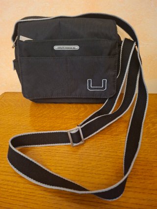 Bolso de hombre Adolfo Domínguez