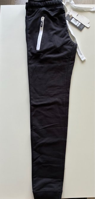 Pantalón chándal Siux negro con cremallera