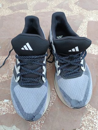 Zapatillas Adidas Blanco y Negro Running