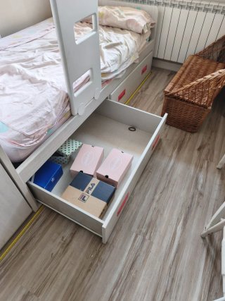 Cama nido o tren para niña