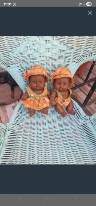 Lote de 2 muñecas