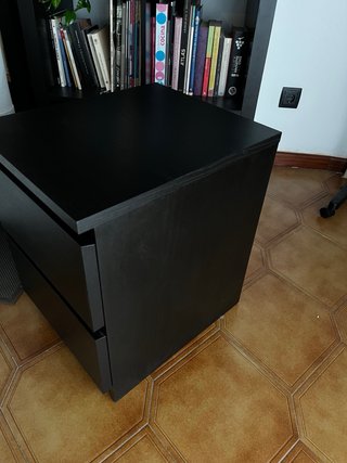 Mesita de noche Ikea negra