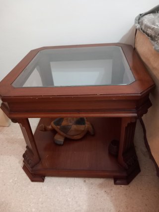 Mesa Baja de Salón en Madera y Cristal