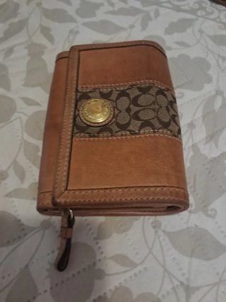 Cartera Coach Marrón y Dorada