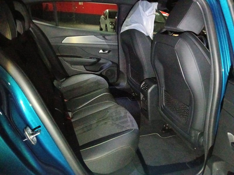 Peugeot 408 2024, foto 7