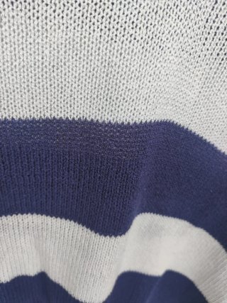 Jersey de rayas azul y blanco