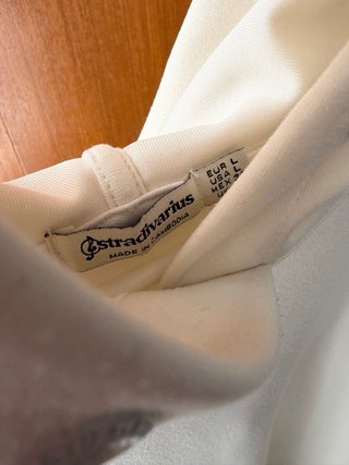 Sudadera Blanca con Capucha