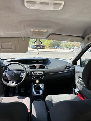 Renault Scenic 2012