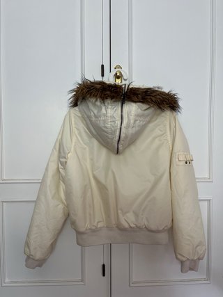 Cazadora Bomber Beige con Cuello de Pelo