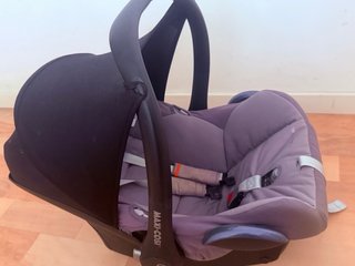 Maxi-Cosi CabrioFix con Base i-Size