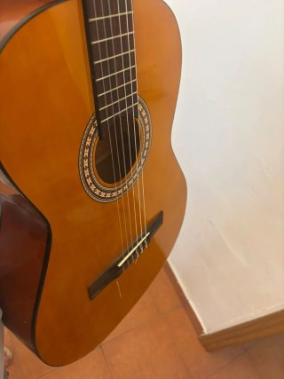 Guitarra Clásica Oqan totalmente nueva para ZURDOS