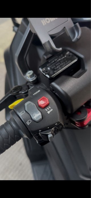 Kymco AK550 2018