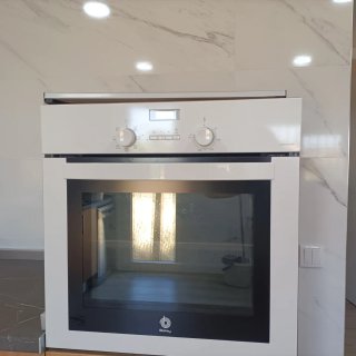 Horno Balay Blanco y mueble con dos cajoneros