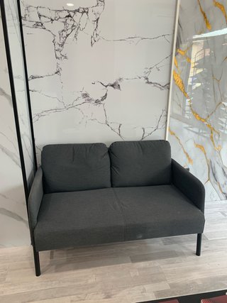 Sofá IKEA GLOSTAD 2 plazas gris